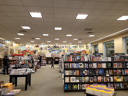 Book Store «Barnes & Noble», reviews and photos, 6501 Grape Rd #1200, Mishawaka, IN 46545, USA