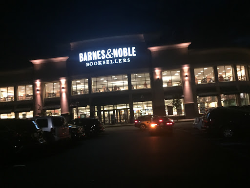Book Store «Barnes & Noble», reviews and photos, 55 Parsonage Rd, Edison, NJ 08837, USA