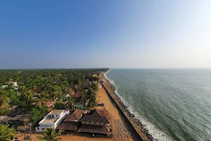 Ponnani Beach image