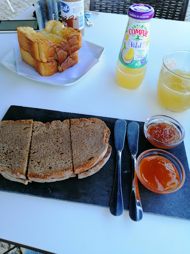 Villa Canela - Café no Santa Maria da Feira, Aveiro