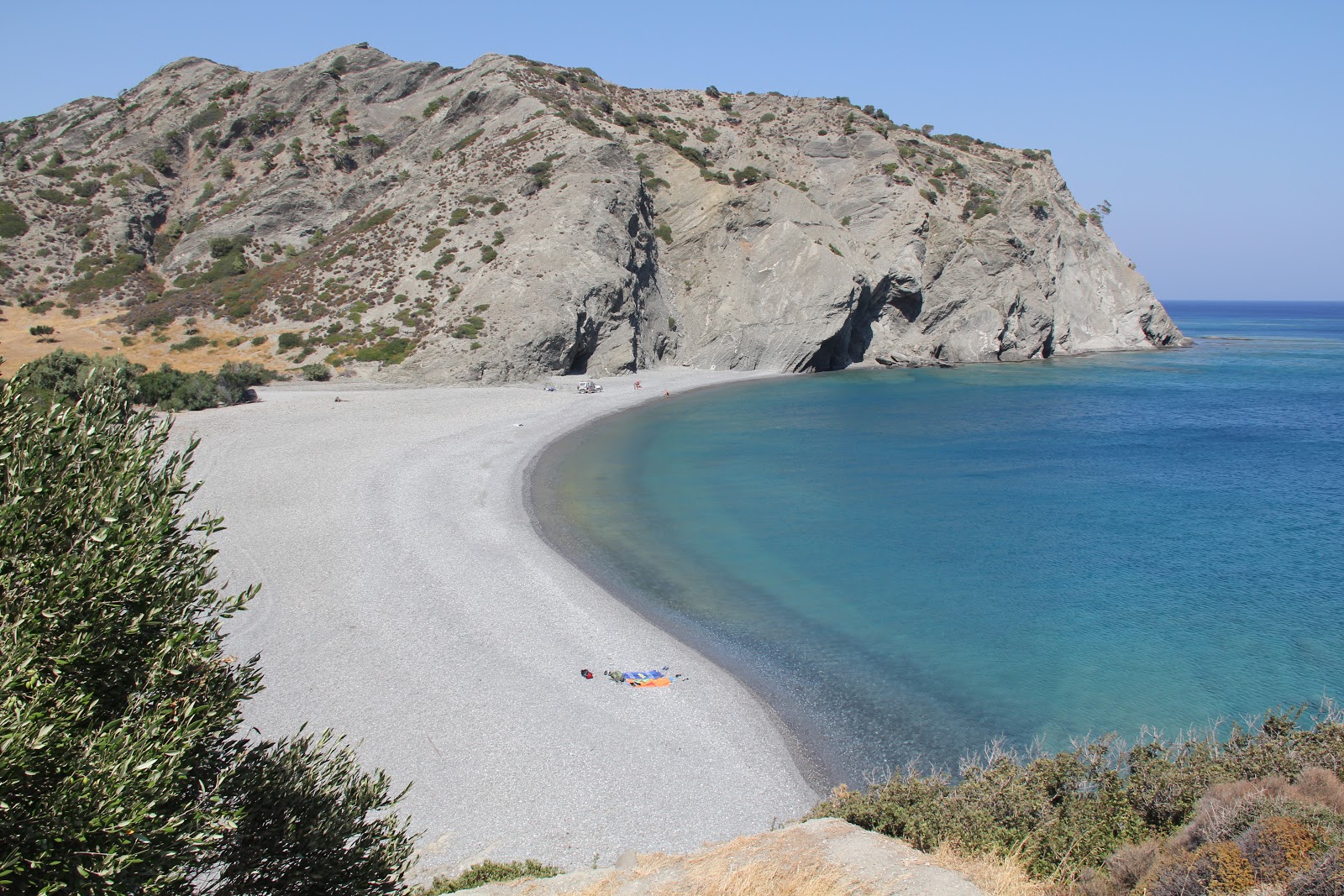 Foto de Agnotia beach con cala pequeña