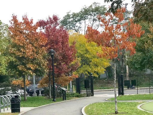 Park «Elmhurst Park», reviews and photos, 57th Ave & Grand avenue, Queens, NY 11373, USA