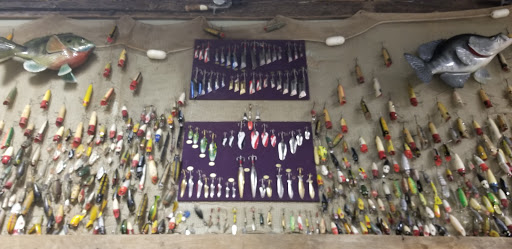 Sporting Goods Store «Sportsmans Factory Outlet», reviews and photos, 3031 N Martin Ave, Springfield, MO 65803, USA