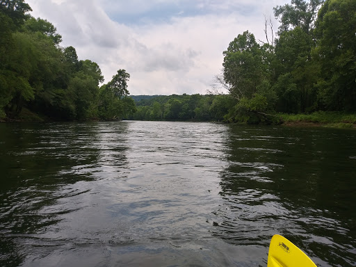 Canoe & Kayak Store «Caney Fork Outdoors - River Store», reviews and photos, 1193 Wolf Creek Rd, Silver Point, TN 38582, USA