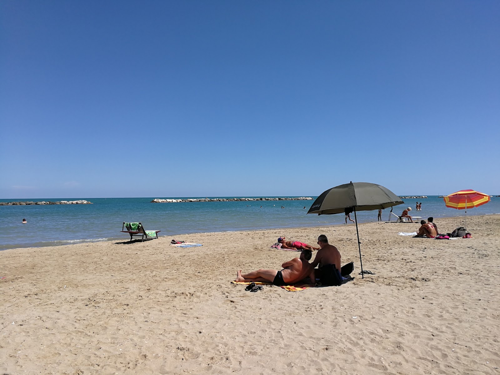 Fotografie cu Pesaro beach III zonă de stațiune de pe plajă