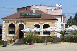Pizza & Restaurant The House image