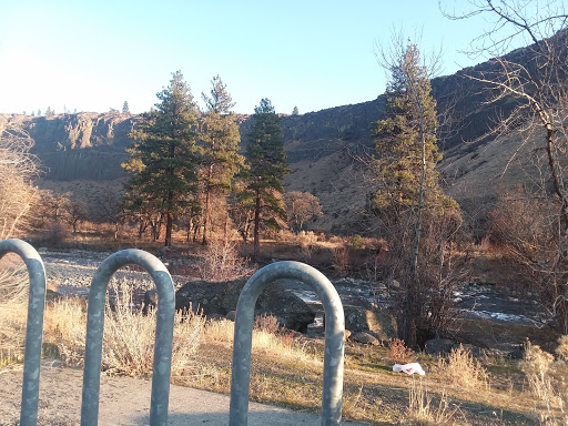 Hardware Store «Oak Creek Ace Hardware», reviews and photos, 10400 US-12, Naches, WA 98937, USA