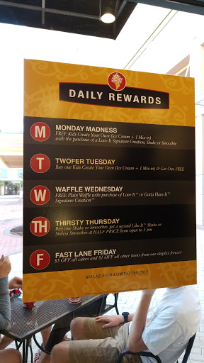 Ice Cream Shop «Cold Stone Creamery», reviews and photos, 1615 Town Center Dr, Lakeland, FL 33803, USA