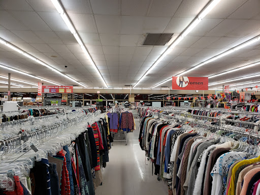 Thrift Store «Savers», reviews and photos, 1106 N Arizona Ave, Chandler, AZ 85225, USA