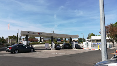 Station Service Carrefour - Uzès à Uzès