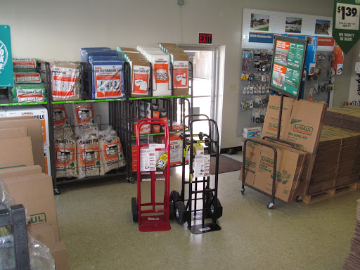 Truck Rental Agency «U-Haul Moving & Storage», reviews and photos, 911 W Gate City Blvd, Greensboro, NC 27403, USA