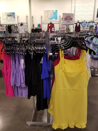 Sporting Goods Store «Saint Bernard Outlet», reviews and photos, 8060 Park Lane North B130, Dallas, TX 75231, USA