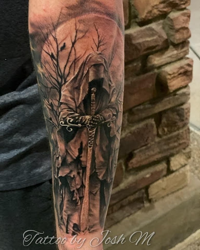 Explore around the knee tattoo ideas, creative tattoo ideas in San Tan Valley, available at Frontier Tattoo Company