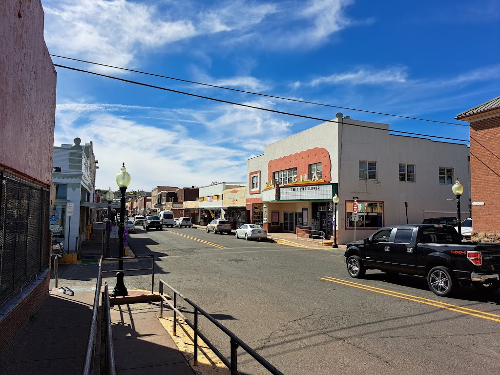 Silver Clipper Barber Shop 88061
