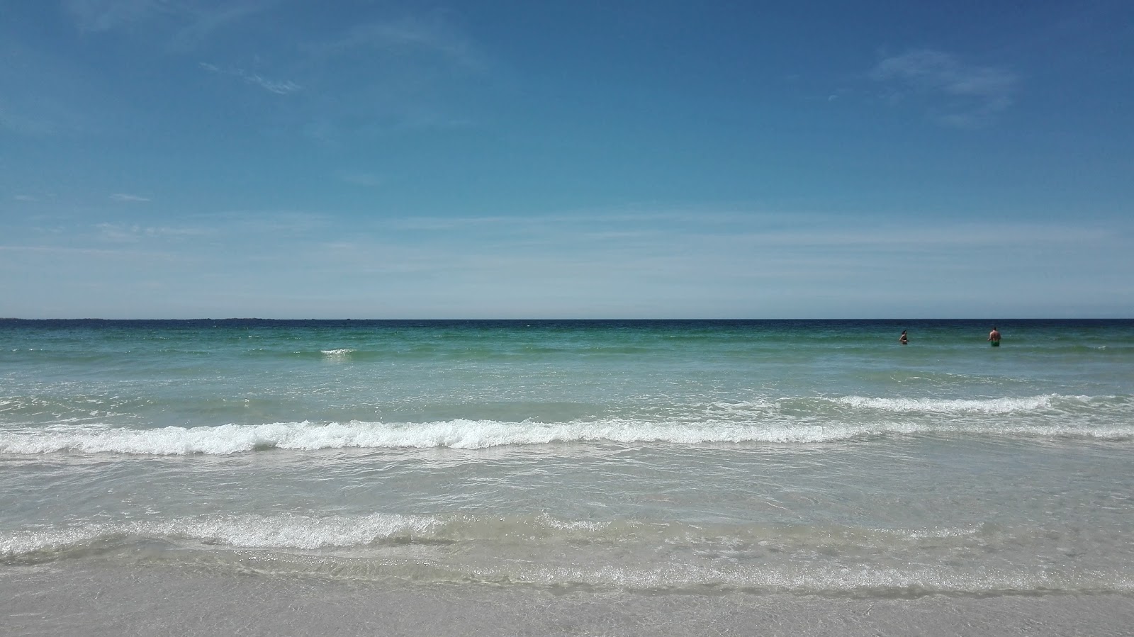 Foto van Carnota Beach gelegen in een natuurlijk gebied