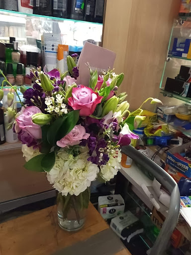 Florist «French Florist», reviews and photos, 8658 W Pico Blvd, Los Angeles, CA 90035, USA