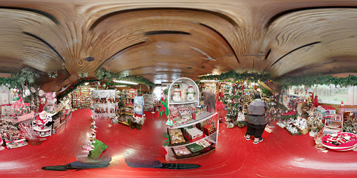 Gift Shop «Beach Basket Gift, Clothing & Christmas Shop», reviews and photos, 4102 Harborview Dr, Gig Harbor, WA 98332, USA