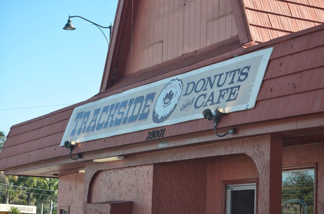 Trackside Donuts & Cafe
