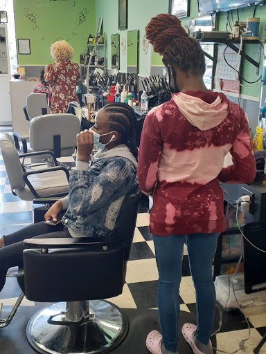 Hair Salon «Hair Season Hair Salon & Barber», reviews and photos, 6331 S Kings Hwy a, Alexandria, VA 22306, USA