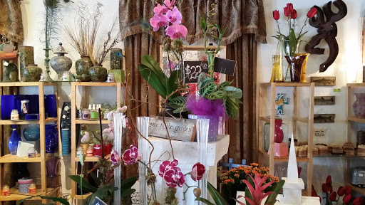 Florist «Metro Florist & Gifts», reviews and photos, 216 W 6th St, Ferris, TX 75125, USA