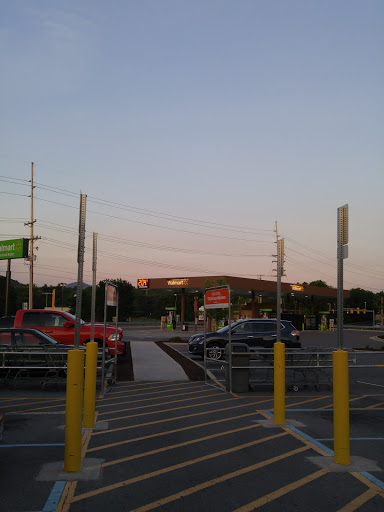 Supermarket «Walmart Neighborhood Market», reviews and photos, 4950 Plantation Rd, Roanoke, VA 24019, USA