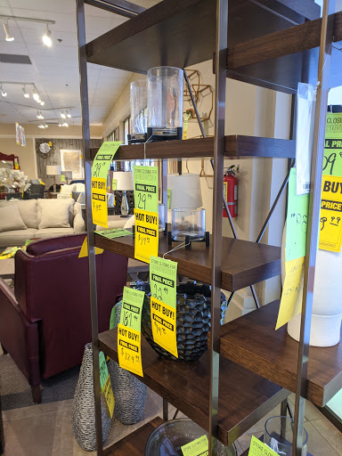 Furniture Store «La-Z-Boy Furniture Galleries», reviews and photos, 6003 Kingstowne Village Pkwy, Alexandria, VA 22315, USA