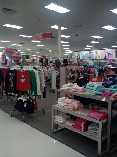 Department Store «Target», reviews and photos, 2295 SE Tualatin Valley Hwy, Hillsboro, OR 97123, USA