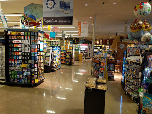 Grocery Store «Vons», reviews and photos, 15740 La Forge St, Whittier, CA 90603, USA