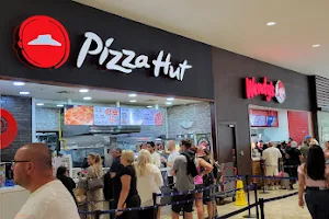 Pizza Hut - Aeropuerto Internacional Punta Cana image