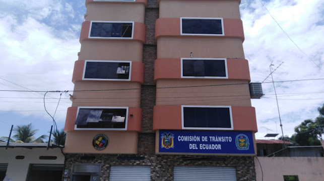 Opiniones de Direcciòn Provincial de Los Ríos de la Comisión de tránsito en Babahoyo - Oficina de empresa