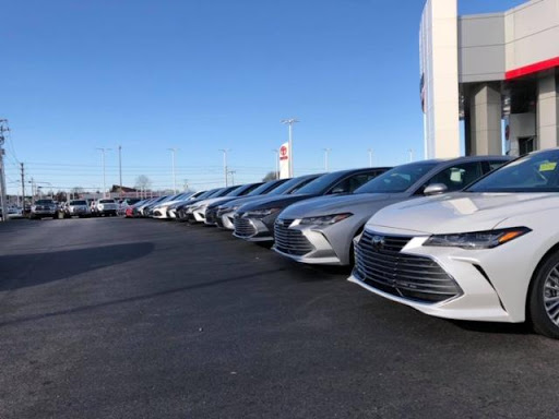 Toyota Dealer «Toyota of Bowling Green», reviews and photos, 2398 Scottsville Rd, Bowling Green, KY 42104, USA