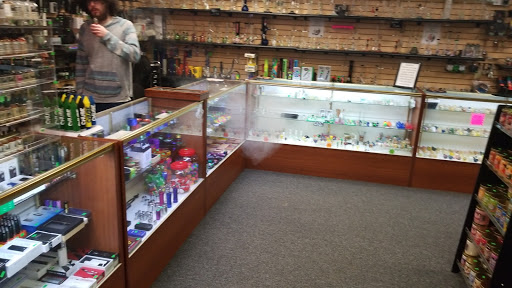 Tobacco Shop «The Octopus Garden Smoke Shop», reviews and photos, 2000 Spartanburg Hwy, Hendersonville, NC 28792, USA