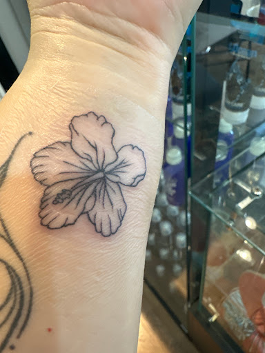 Explore howdy tattoo ideas, creative tattoo ideas in Honolulu, available at Aloha Tattoo Waikiki Hilton Hawaiian Village Rainbow Bazaar
