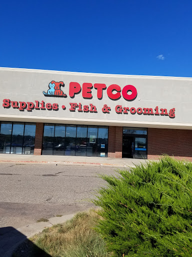 Petco Animal Supplies, 1742 Hamilton Blvd, Sioux City, IA 51103, USA, 