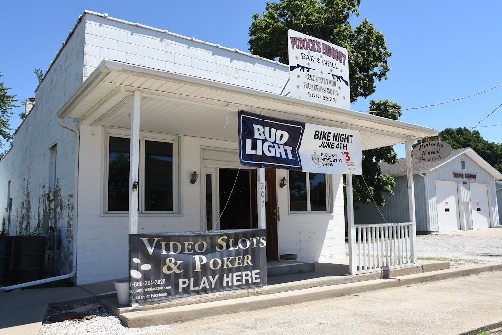 Pudock's Hideout - Bar & Grill 62689