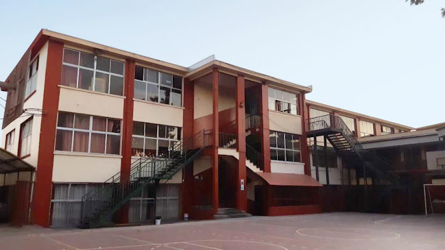 Opiniones de Liceo Espíritu Santo en San Joaquín - Escuela