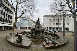 Remigiusbrunnen, Viersen - Gernot Rumpf (1981) image
