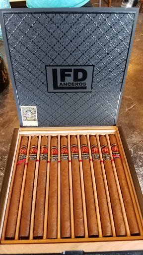 Tobacco Shop «Tobacco Grove», reviews and photos, 8069 Wedgewood Ln N, Maple Grove, MN 55369, USA