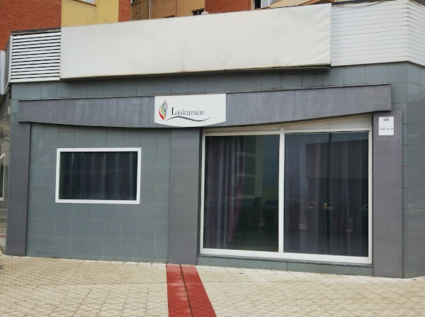 Centro Laskurain Pamplona