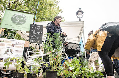 Les jardiniers à vélo à Paris