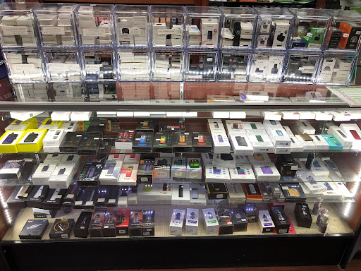 Tobacco Shop «Amsterdam Smoke Shop», reviews and photos, 5901 Warner Ave, Huntington Beach, CA 92649, USA