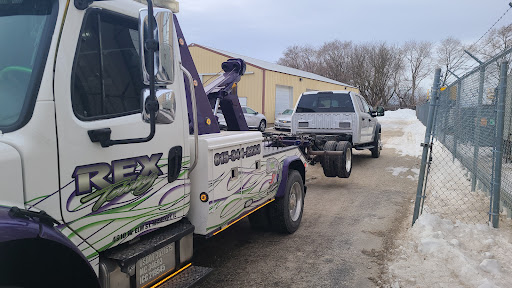 Towing Service «Rex Auto Body and 24/7 Towing», reviews and photos, 4910 W Elm St, McHenry, IL 60050, USA