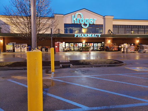 Grocery Store «Kroger», reviews and photos, 1300 Anderson County Ems Rd, Lawrenceburg, KY 40342, USA