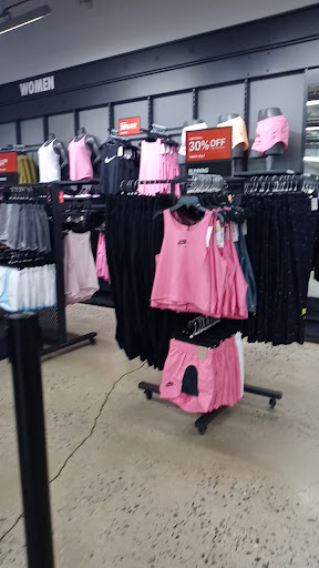 Clothing Store «Nike Factory Store», reviews and photos, 345 U.S. 1 Bypass #1, Kittery, ME 03904, USA