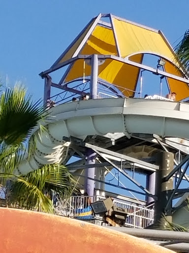 Raging Waters Los Angeles image