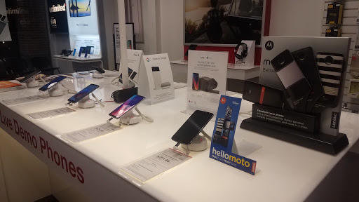 Cell Phone Store «Verizon Wireless Retailer / Wireless Depot», reviews and photos, 22 N Main St, New City, NY 10956, USA