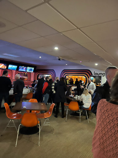 Bowling Alley «Bowlero Lanes & Lounge», reviews and photos, 4209 Coolidge Hwy, Royal Oak, MI 48073, USA