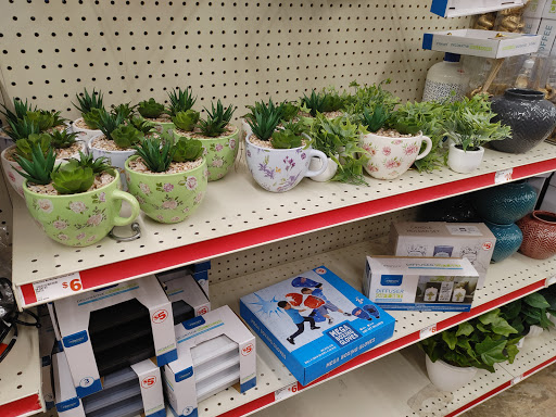 Dollar Store «FAMILY DOLLAR», reviews and photos, 5515 Kenilworth Ave, Riverdale, MD 20737, USA