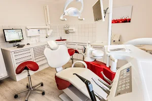 Dr. Fickenscher - Zahnärzte in Traunstein image