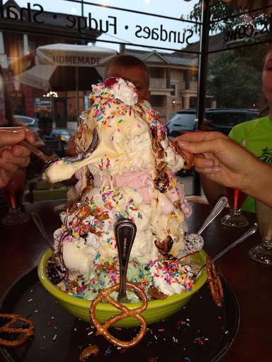 Dessert Shop «Sweet Moses», reviews and photos, 6800 Detroit Ave, Cleveland, OH 44102, USA